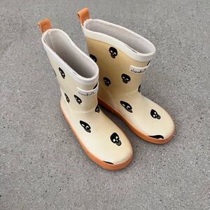 Rainboots